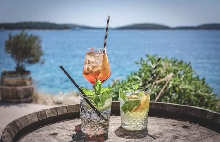Hvar nightlife – The best Bars & Clubs in Hvar
